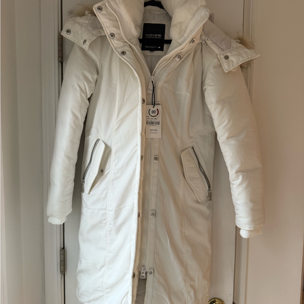 Noize Women's White Long Puffer Coat With Hood
